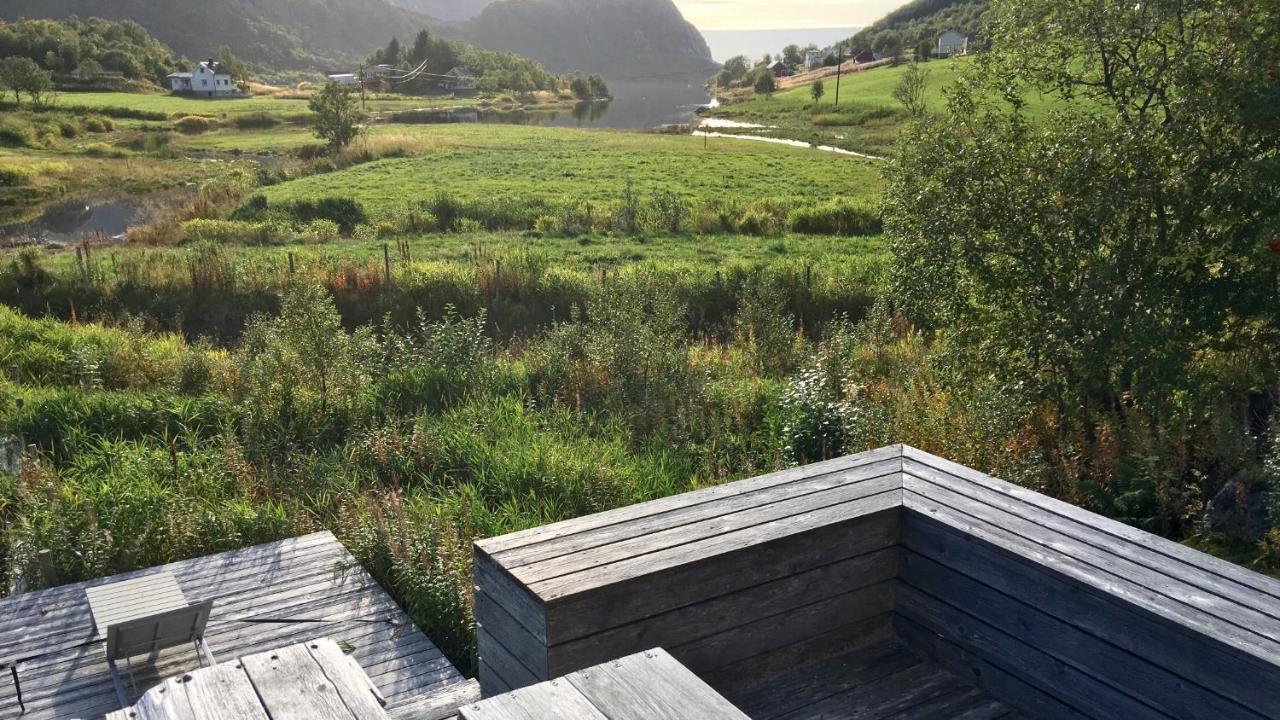 Lofoten Fjord Lodge Saupstad  Exterior foto